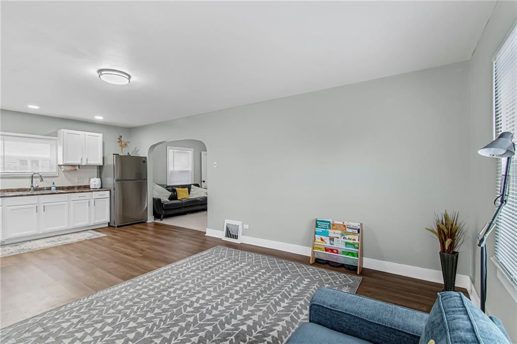 209 S Folger Street — photo 4