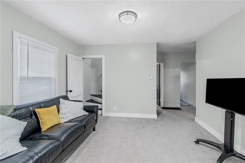 209 S Folger Street — photo 9