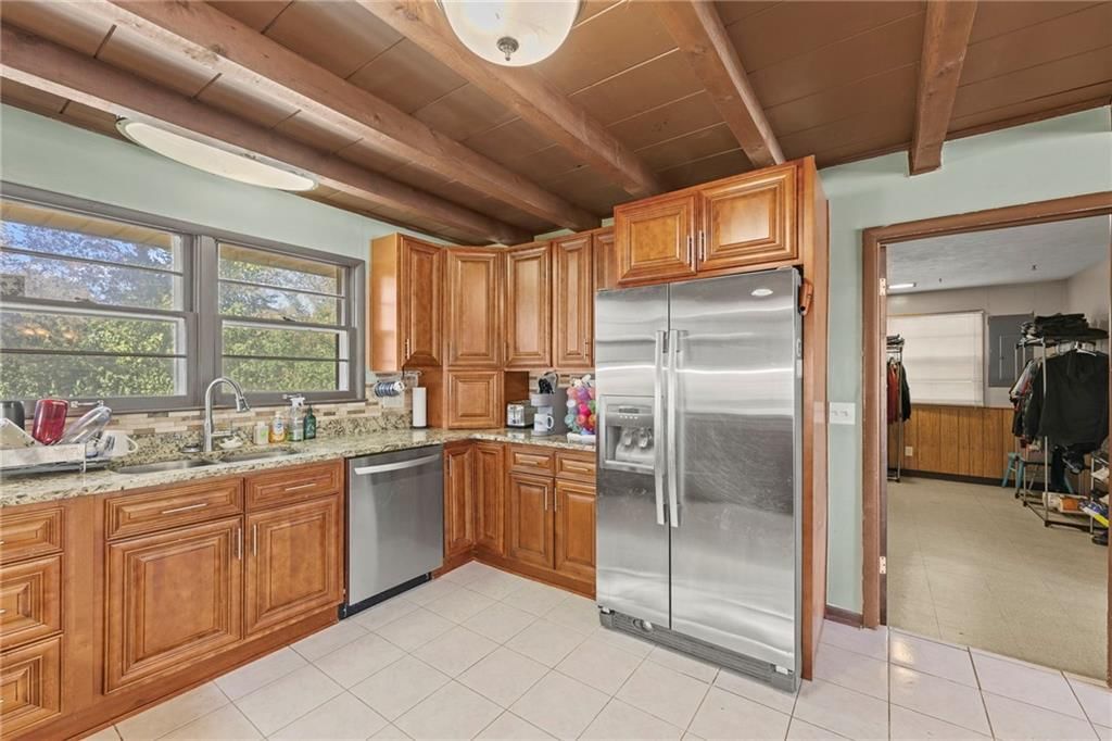 8552 Lafayette Avenue — photo 16
