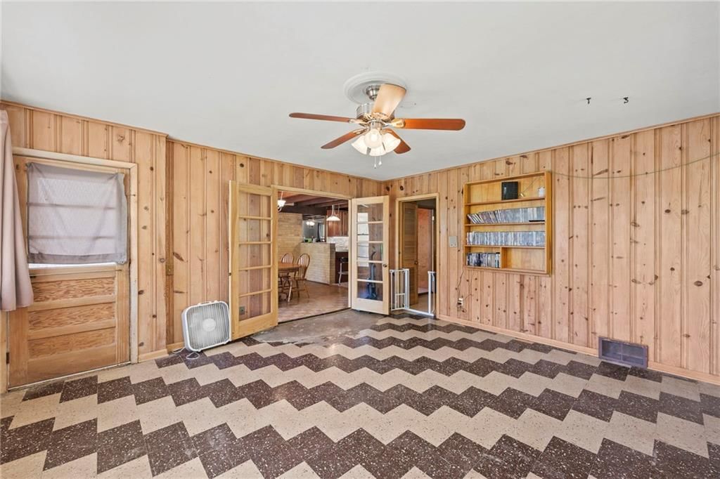 8552 Lafayette Avenue — photo 18