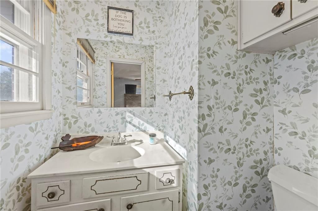 8552 Lafayette Avenue — photo 22
