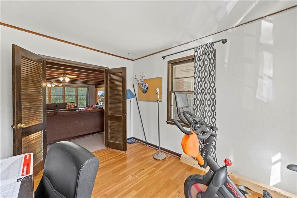 8552 Lafayette Avenue — photo 28