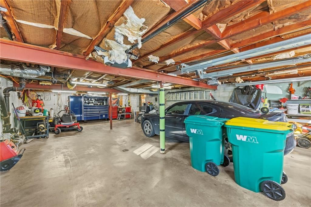 8552 Lafayette Avenue — photo 35