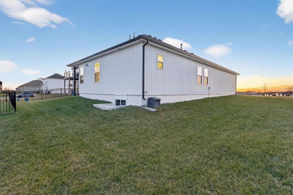 12505 S Woodlawn Drive — photo 30
