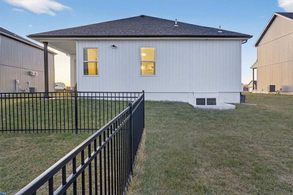12505 S Woodlawn Drive — photo 31