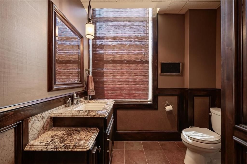 909 Walnut Street — photo 19