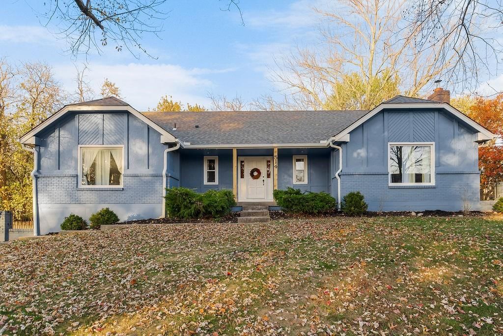 514 SW Raintree Drive, Lee's Summit, MO
