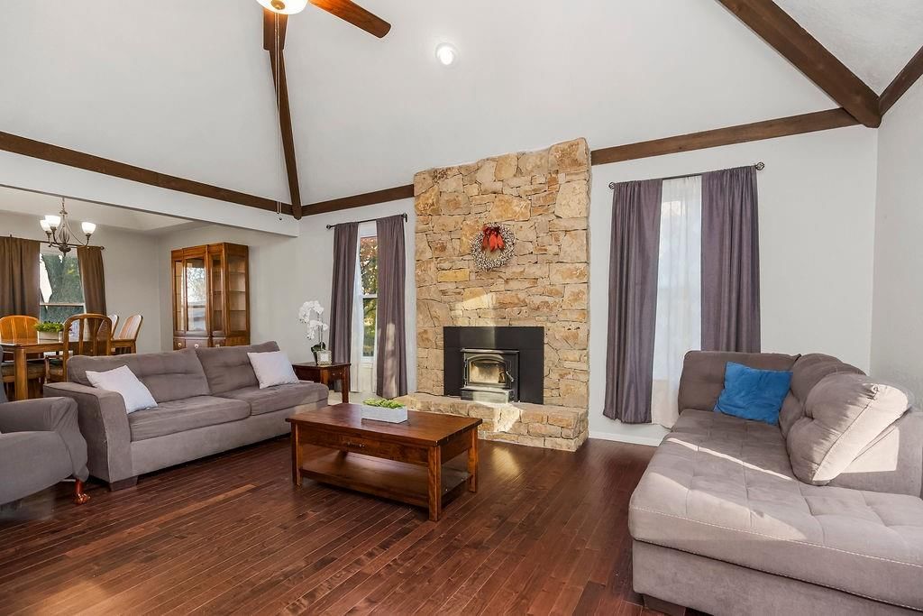 514 SW Raintree Drive — photo 5