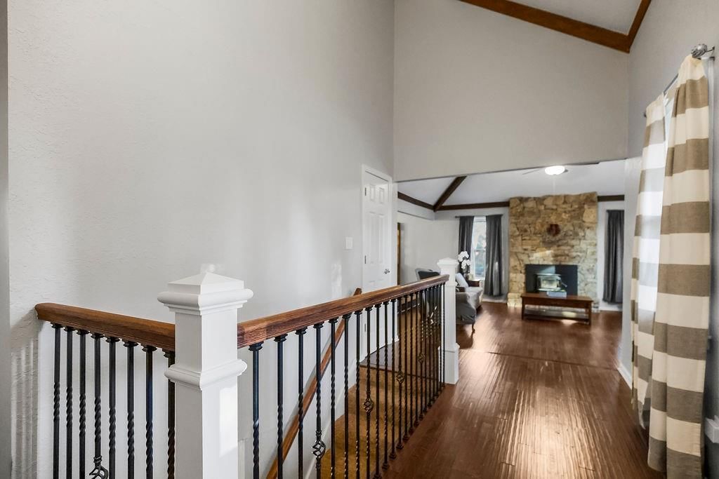 514 SW Raintree Drive — photo 7