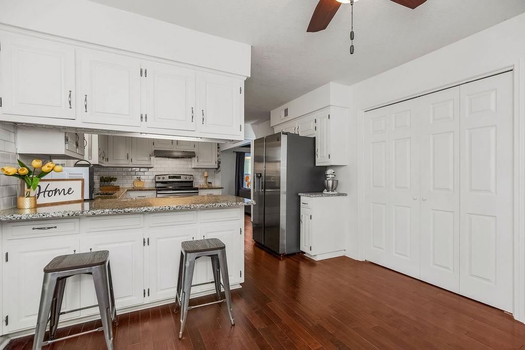514 SW Raintree Drive — photo 10