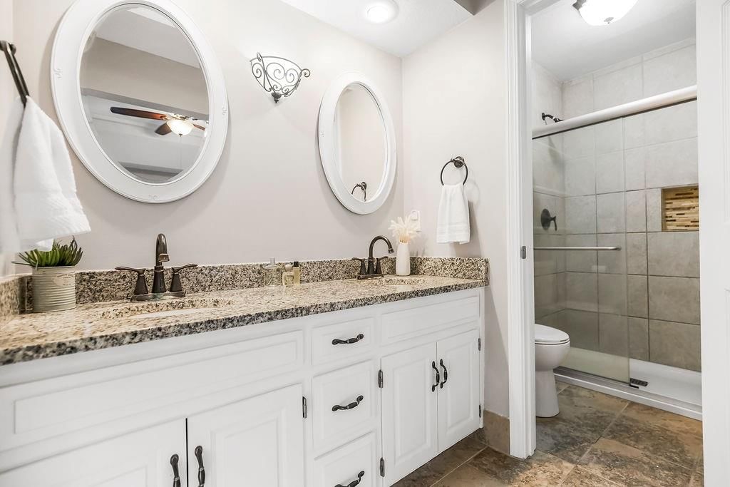 514 SW Raintree Drive — photo 17
