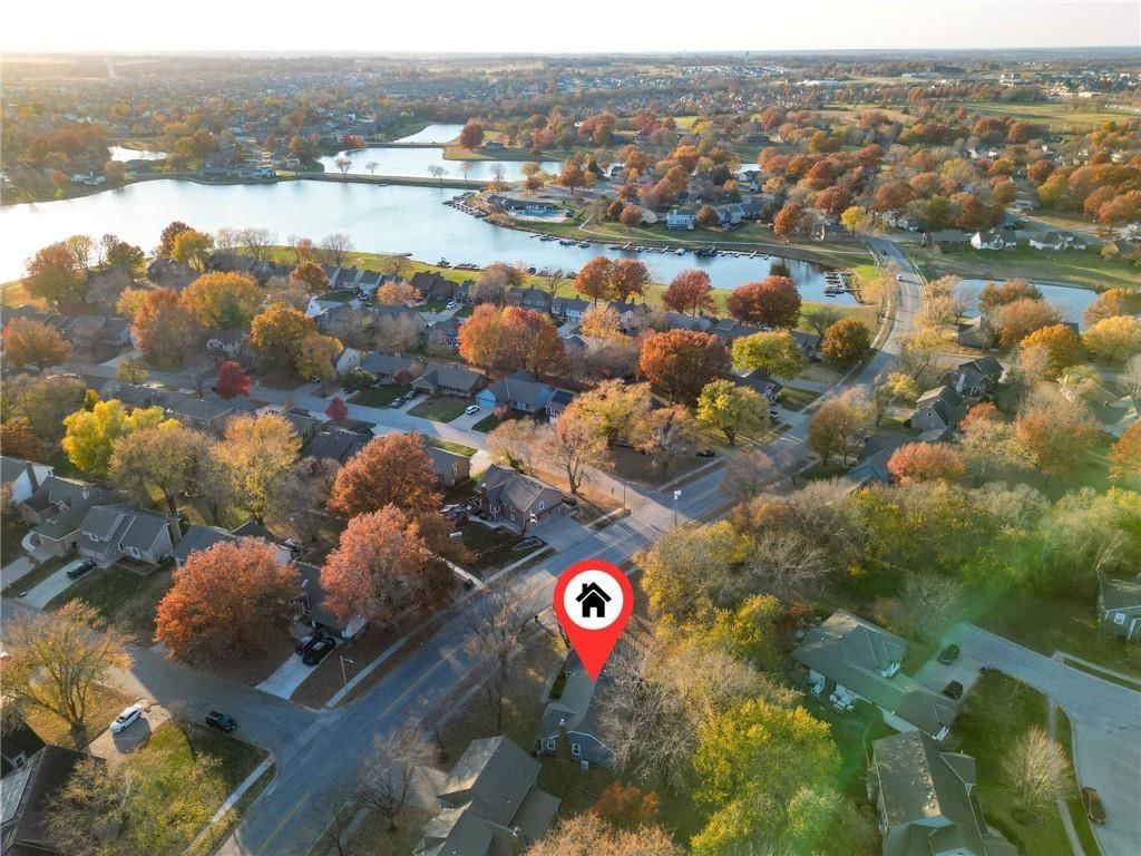 514 SW Raintree Drive — photo 35