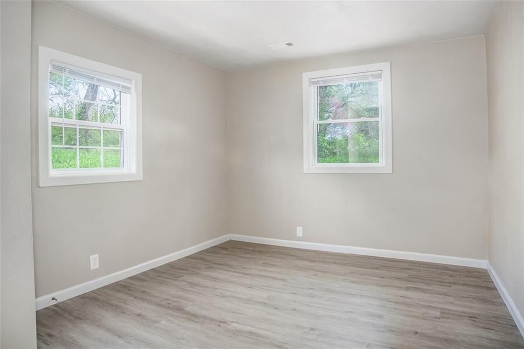 912 E Frederick Street — photo 8
