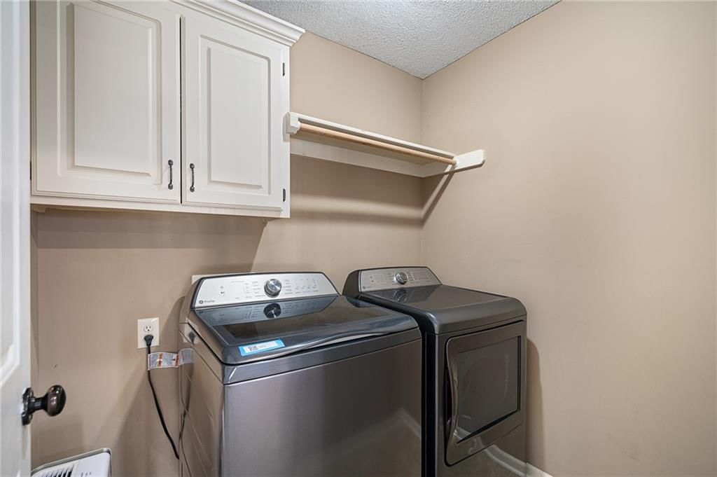 25189 W 150th Terrace — photo 36