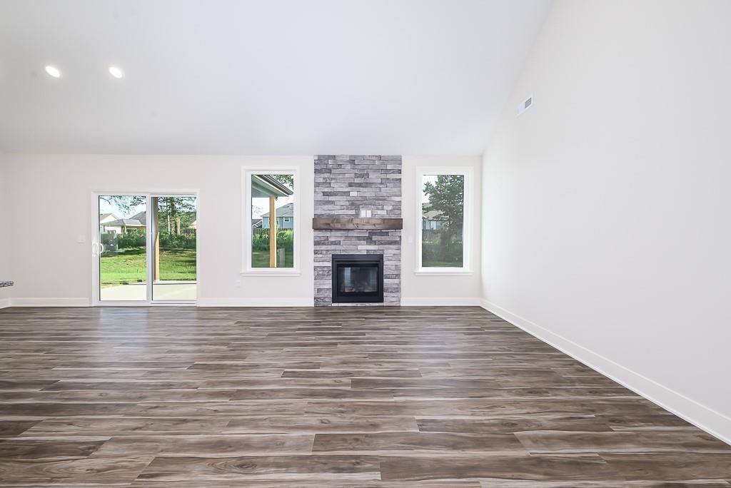 2715 Stoncreek Avenue — photo 11
