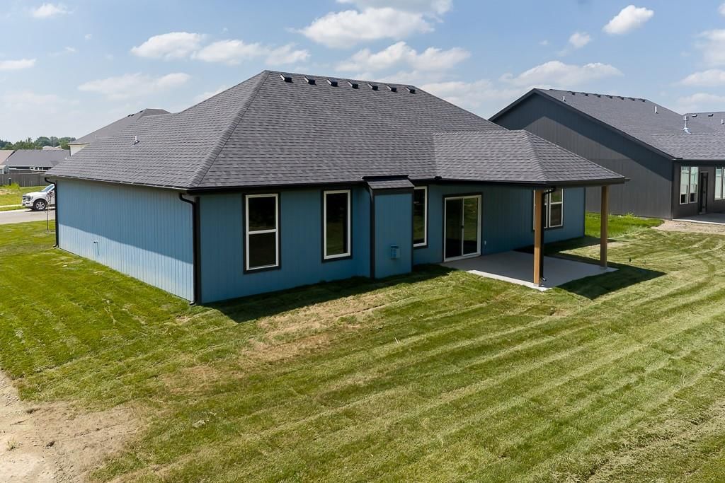 2715 Stoncreek Avenue — photo 24