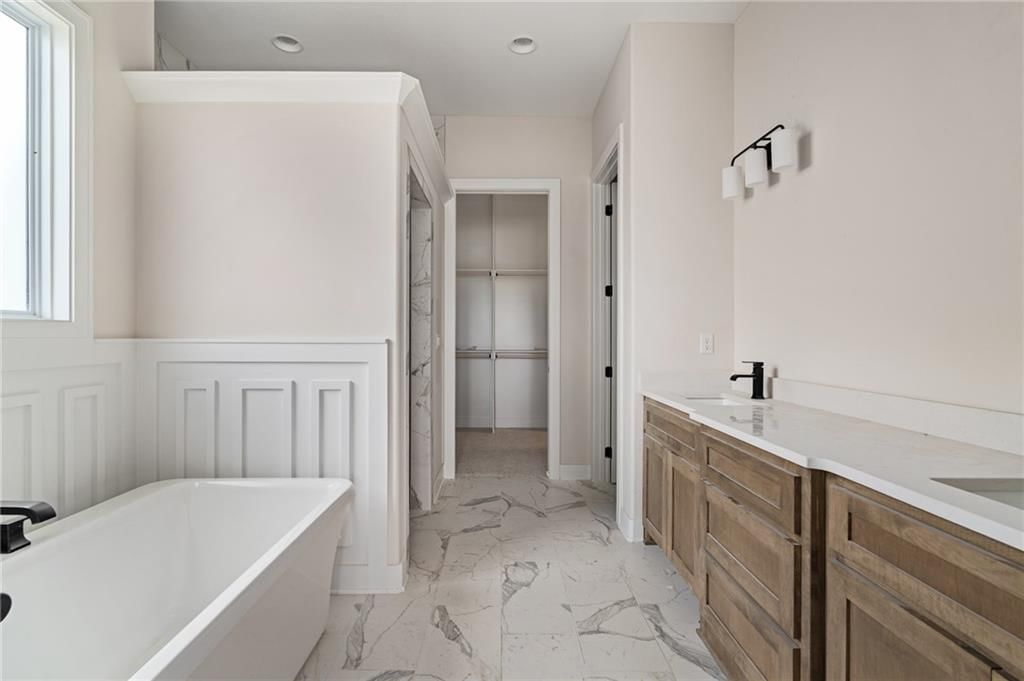 25128 W 141st Terrace — photo 8
