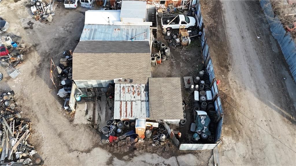 2450 Cheyenne Street — photo 16