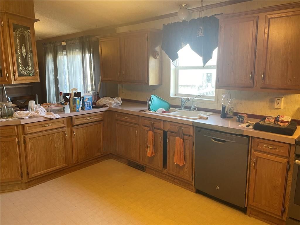 1203 W Grand Street — photo 6