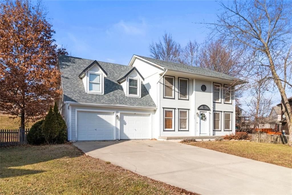904 Paw Paw Lane — photo 2