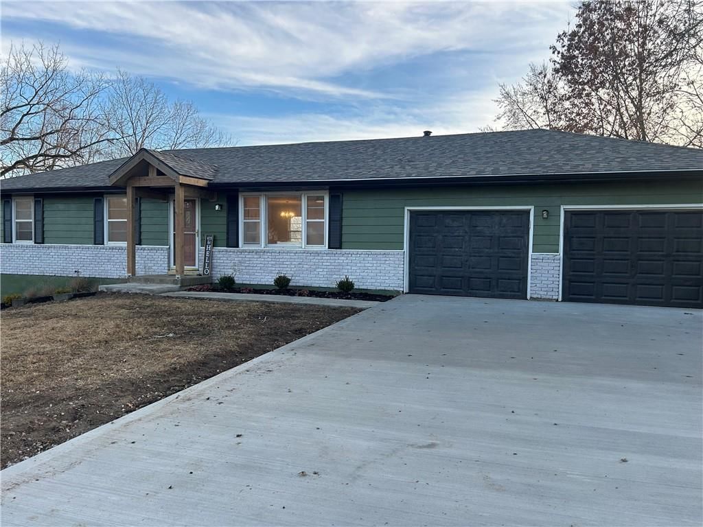 301 NW 81st Street, Kansas City, MO