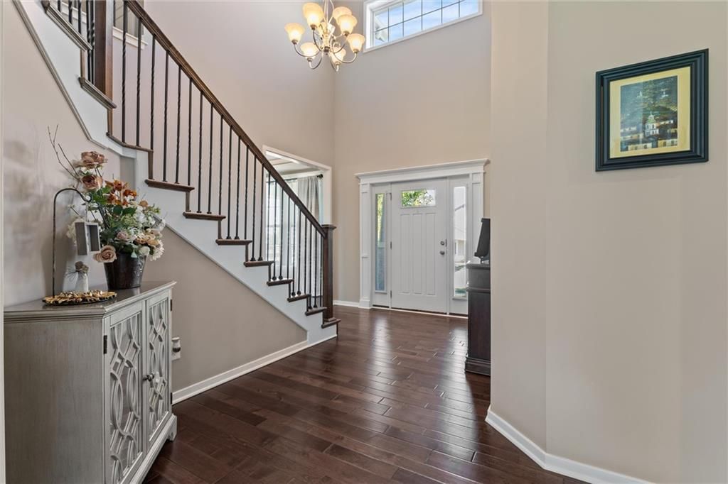 1073 N Sumac Street — photo 3