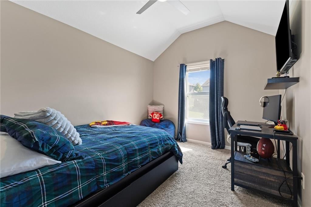 1073 N Sumac Street — photo 18