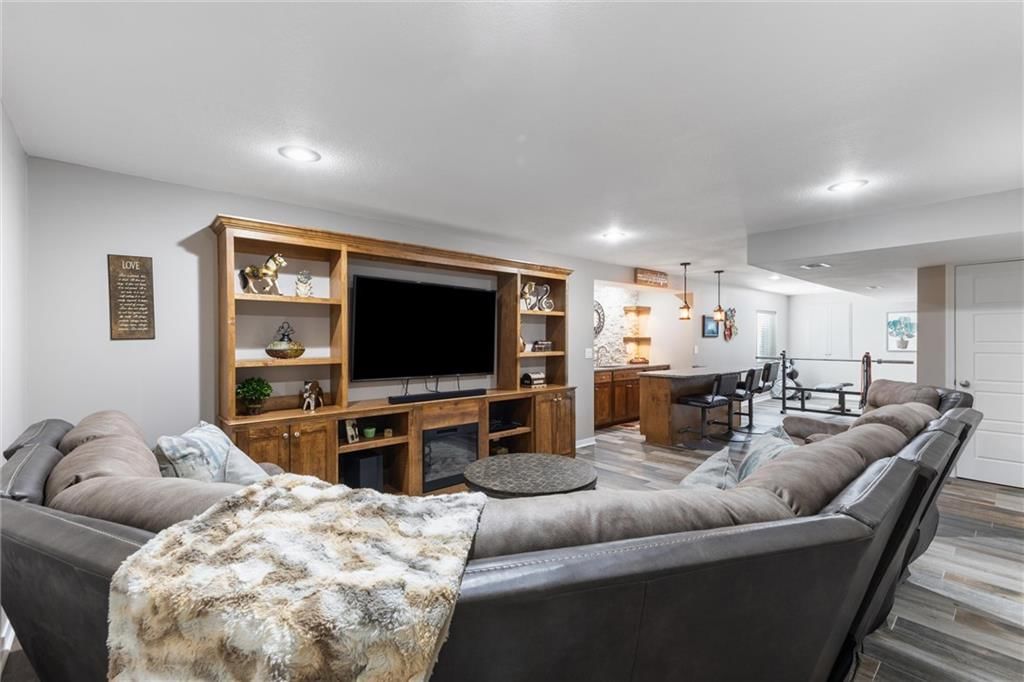 1073 N Sumac Street — photo 22