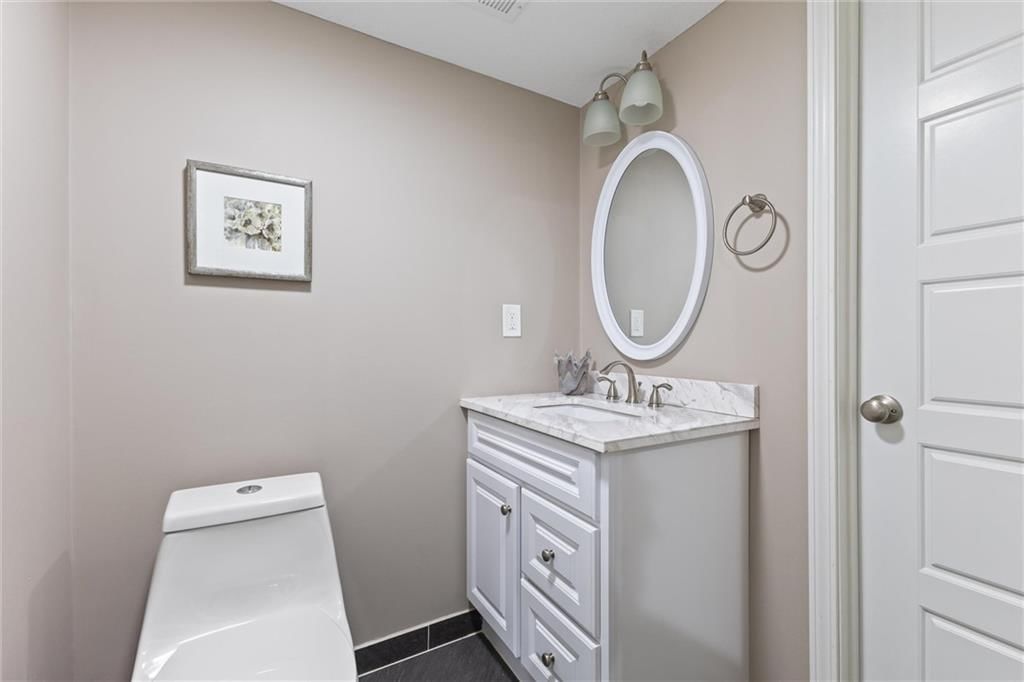 1073 N Sumac Street — photo 25