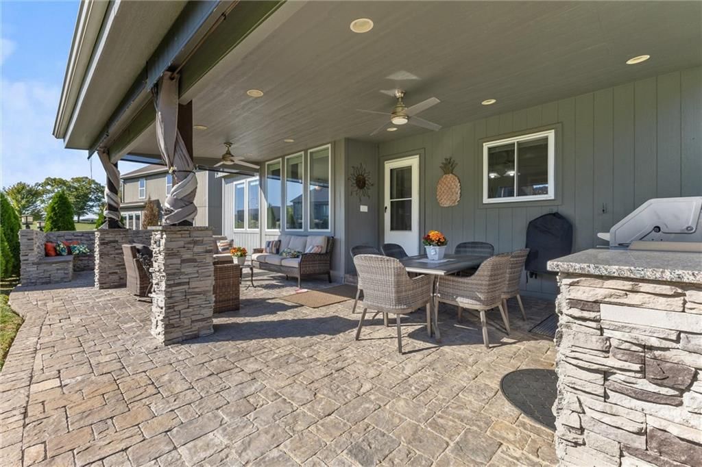 1073 N Sumac Street — photo 26