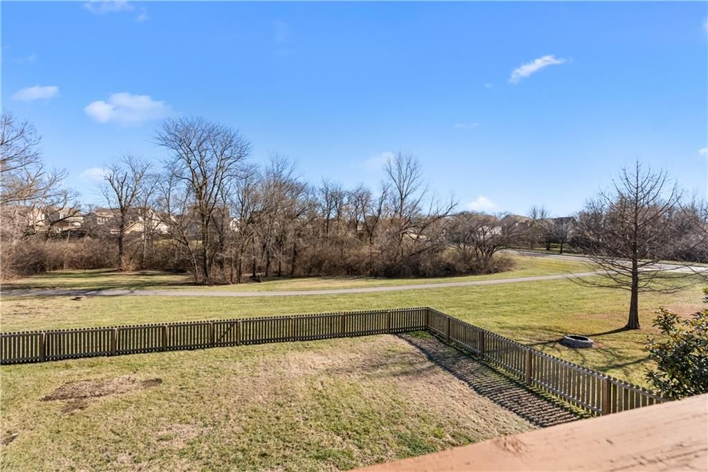 2349 SW Feather Ridge Road — photo 6