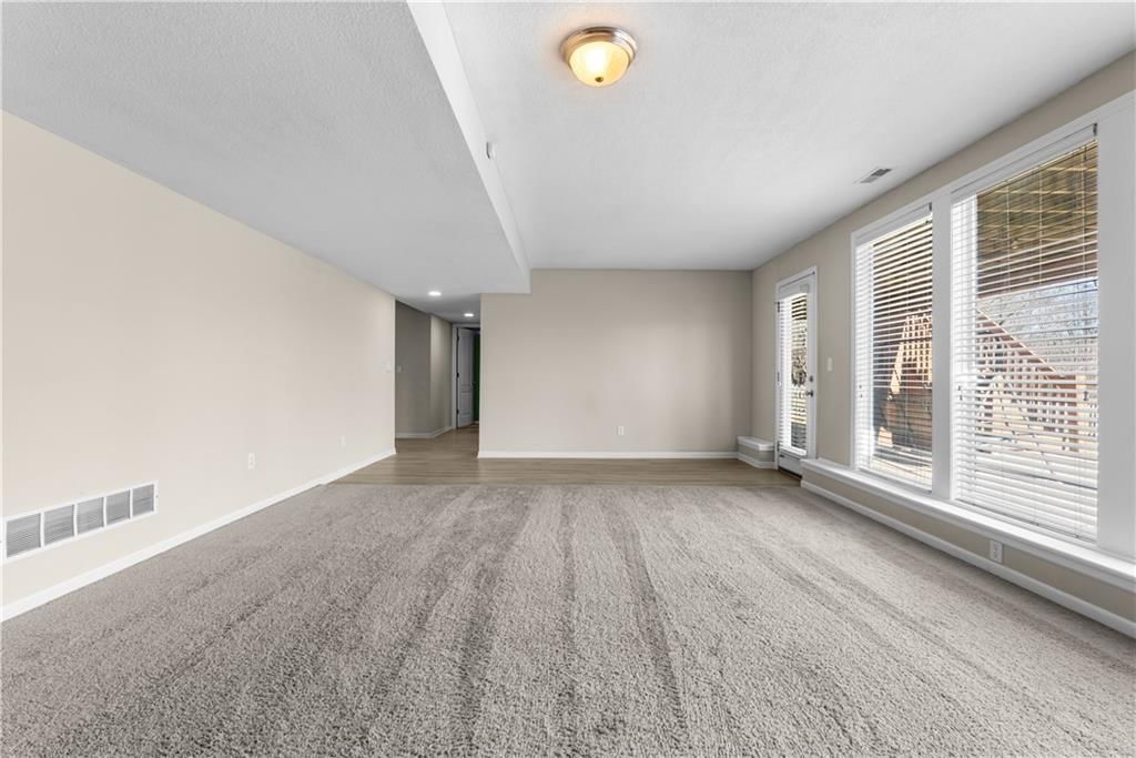 2349 SW Feather Ridge Road — photo 31