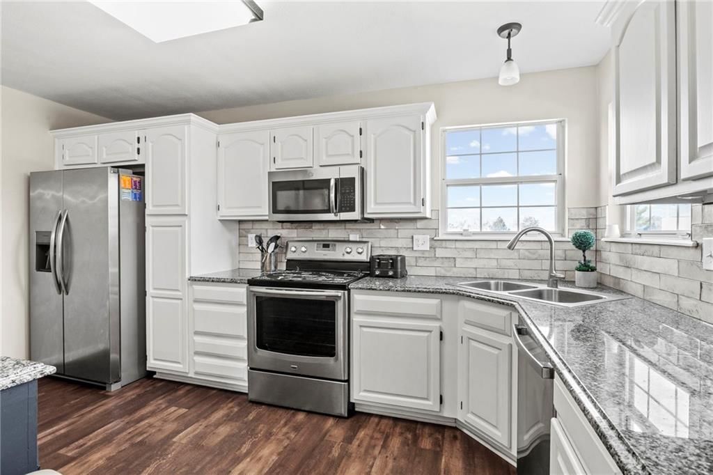 1034 N Parker Terrace — photo 8
