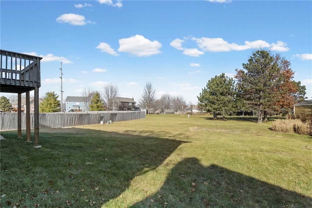 1034 N Parker Terrace — photo 26