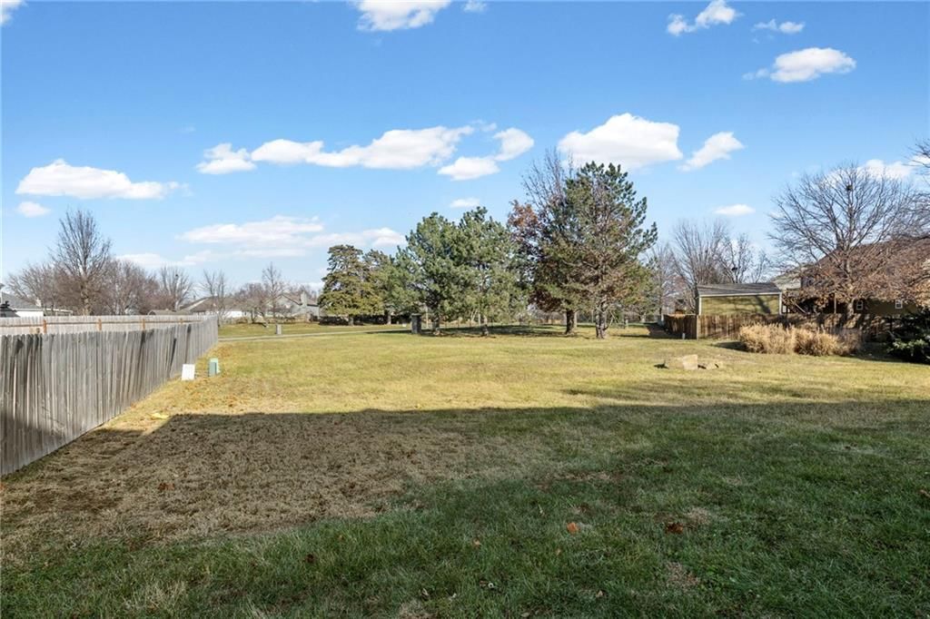 1034 N Parker Terrace — photo 30