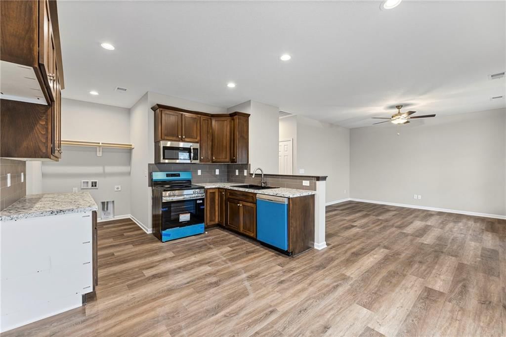 832 E Hamblin Street — photo 13