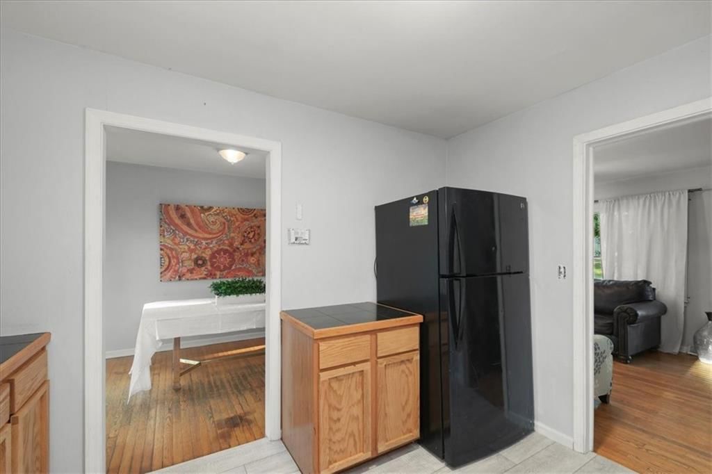 7906 Appleton Avenue — photo 9
