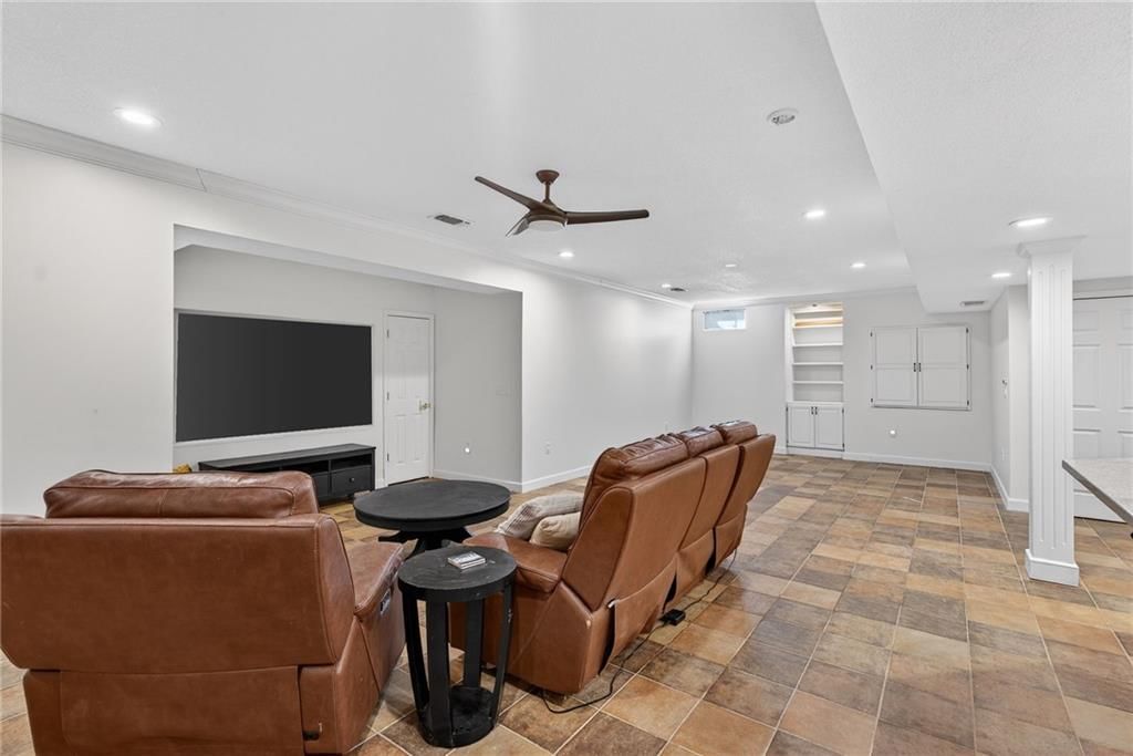 14701 Farley Street — photo 21