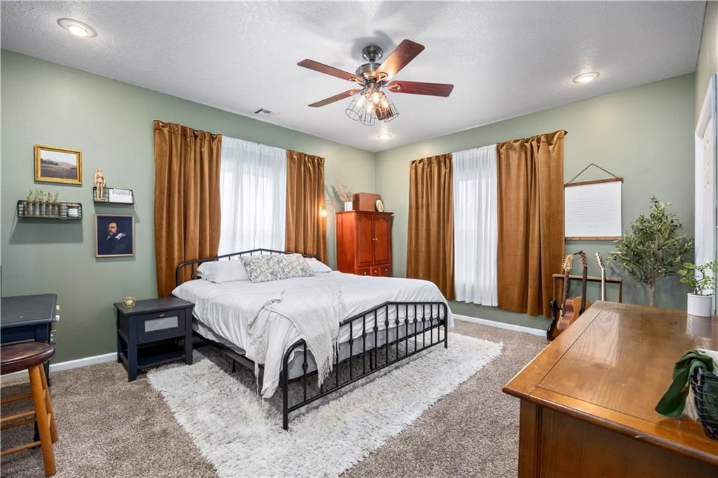 210 Jefferson Street — photo 14