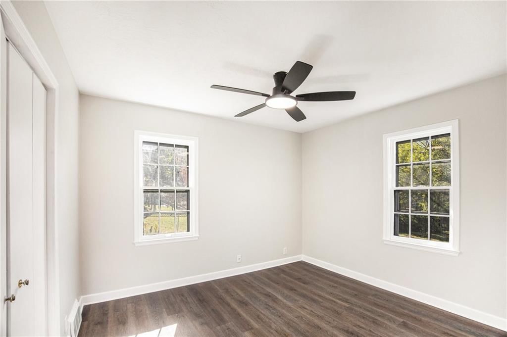 5310 N Indiana Avenue — photo 10