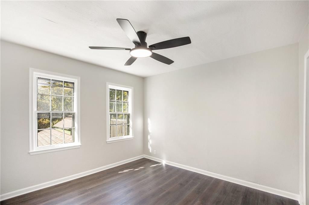 5310 N Indiana Avenue — photo 11