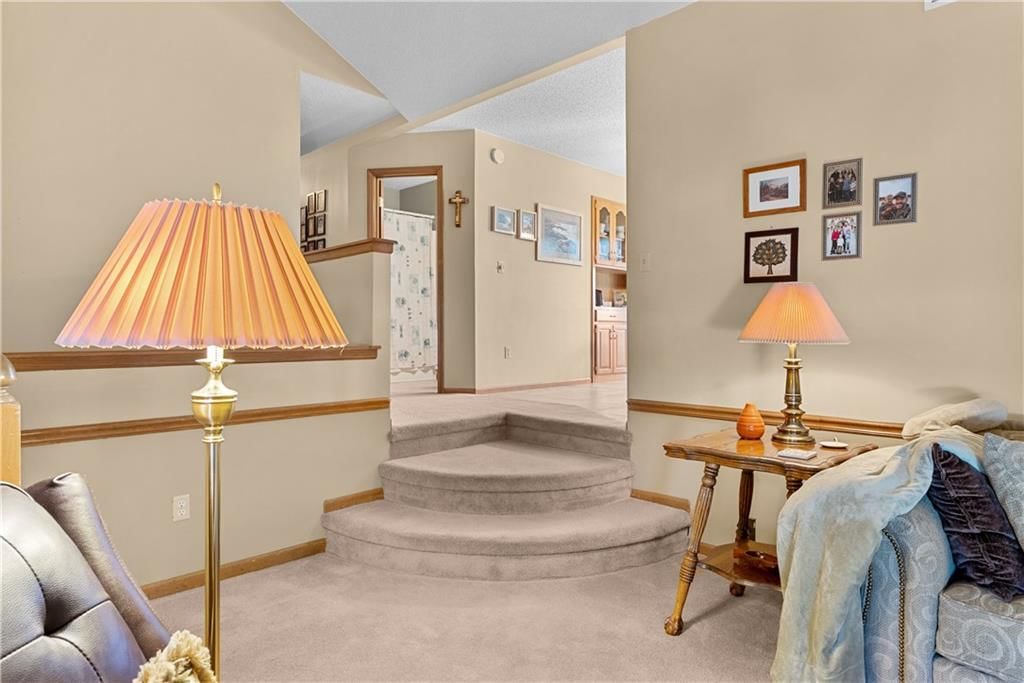 1629 NE Whitestone Drive — photo 6