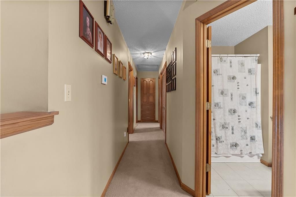 1629 NE Whitestone Drive — photo 18