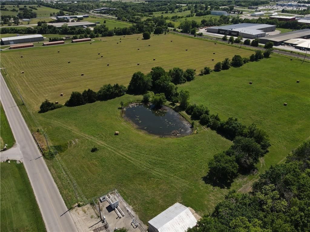 2412 S Margrave - 10 Acres Street — photo 5