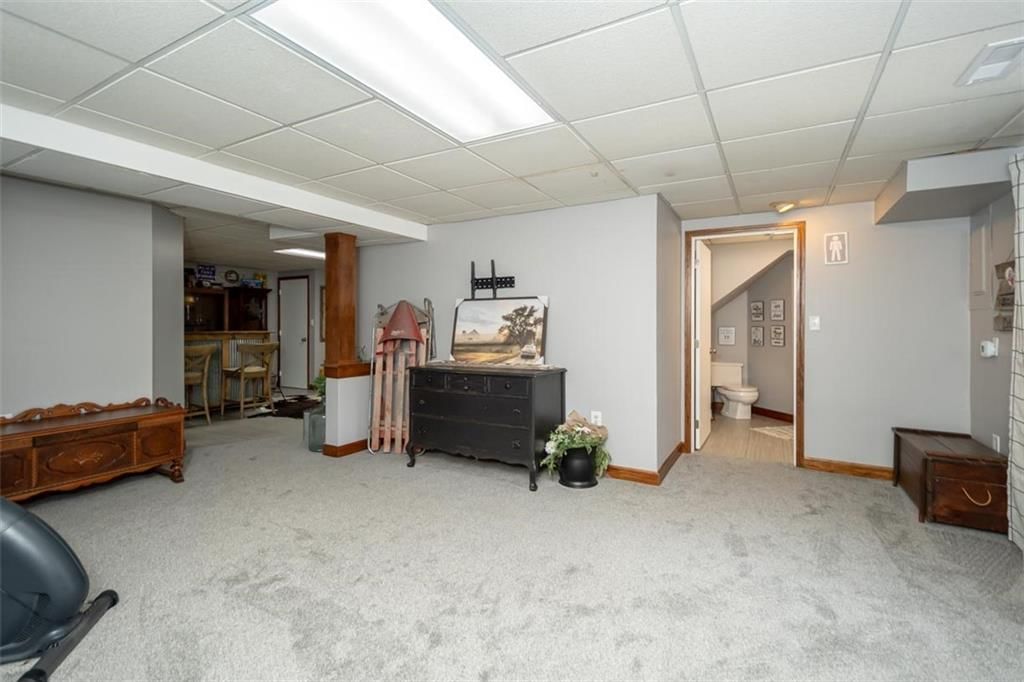124 Locust Street — photo 43