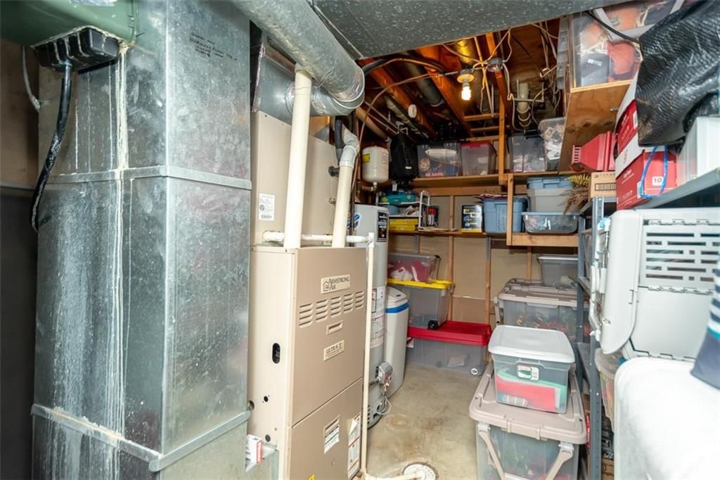 124 Locust Street — photo 49