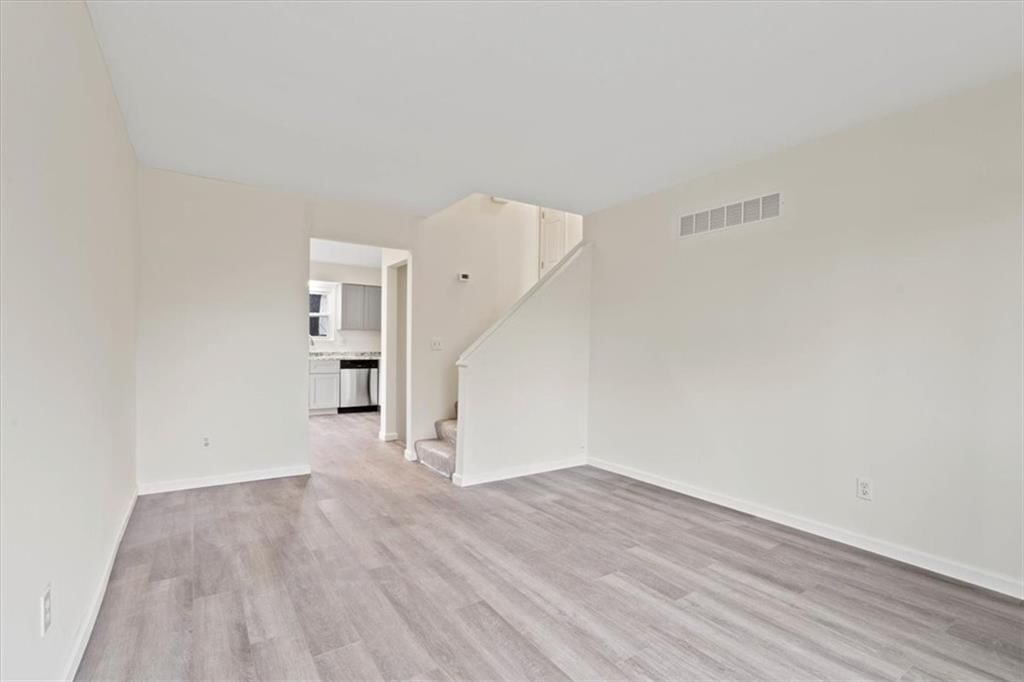 801 S Grant Street — photo 3
