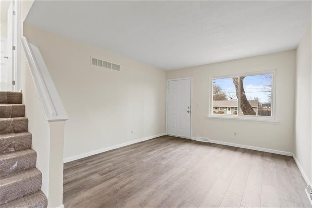 801 S Grant Street — photo 4