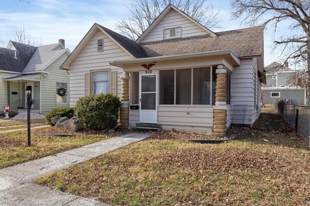 910 S Judson Street — photo 2