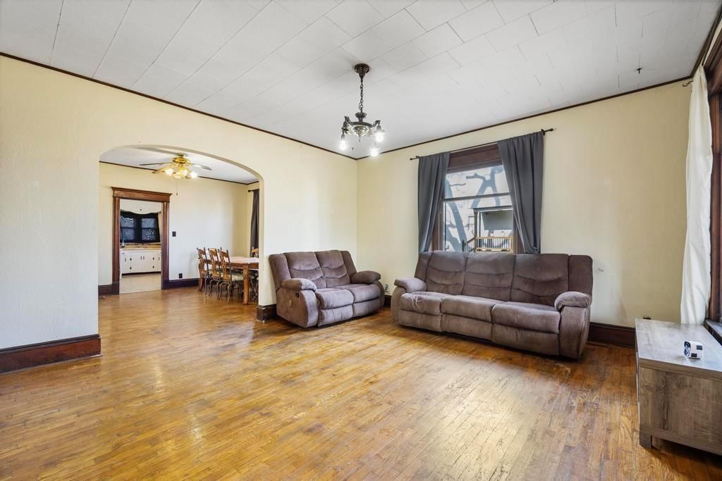 910 S Judson Street — photo 5